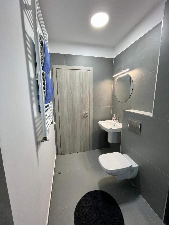 Mega Rossa Residence Bukares Bagian luar foto